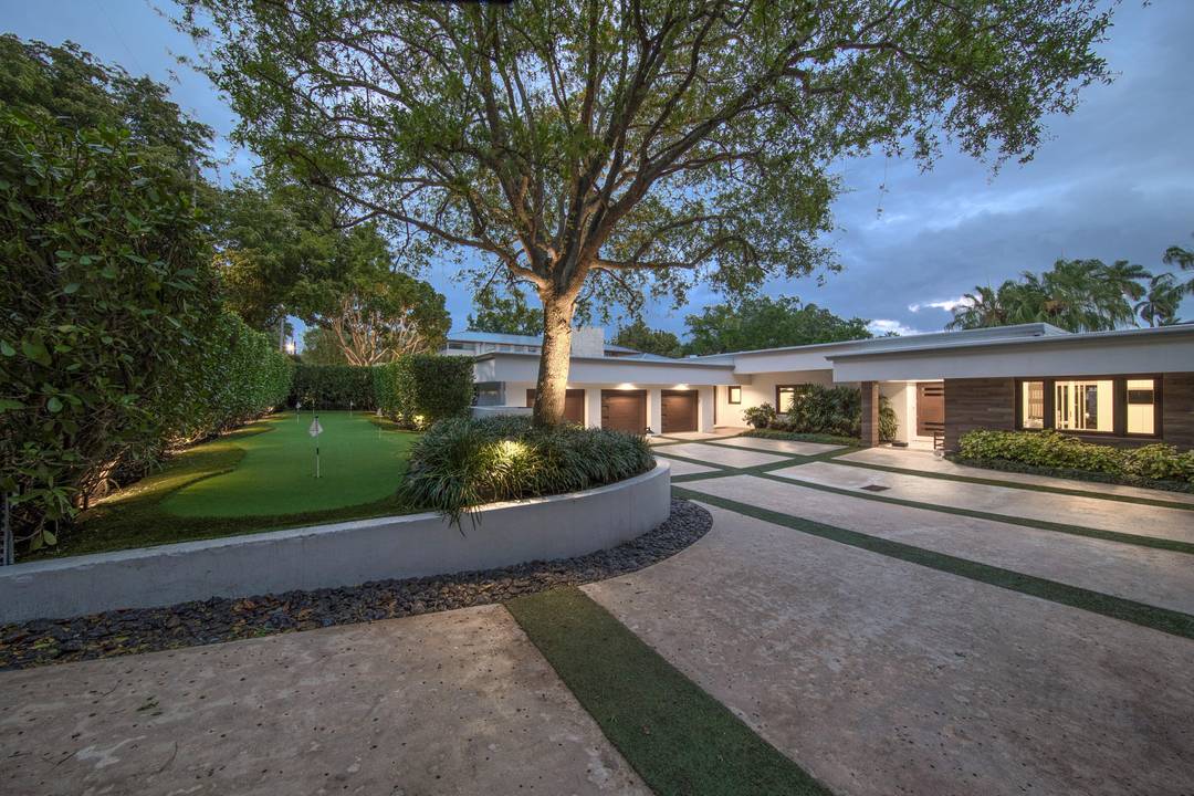 Hard to find oversized waterfront estate in the boutique neighborhood of South Colee Hammock in SE Fort Lauderdale.