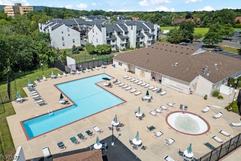 Welcome to this beautifully maintained multi level condo, perfectly situated in the highly sought after Brookview community of Hillsborough !