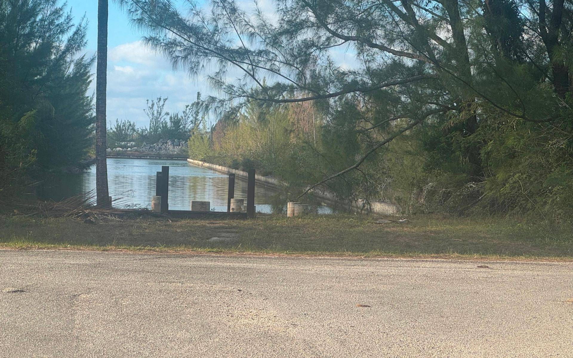 LINCOLN GREEN CORNER LOT Land Grand-Bahama-Freeport