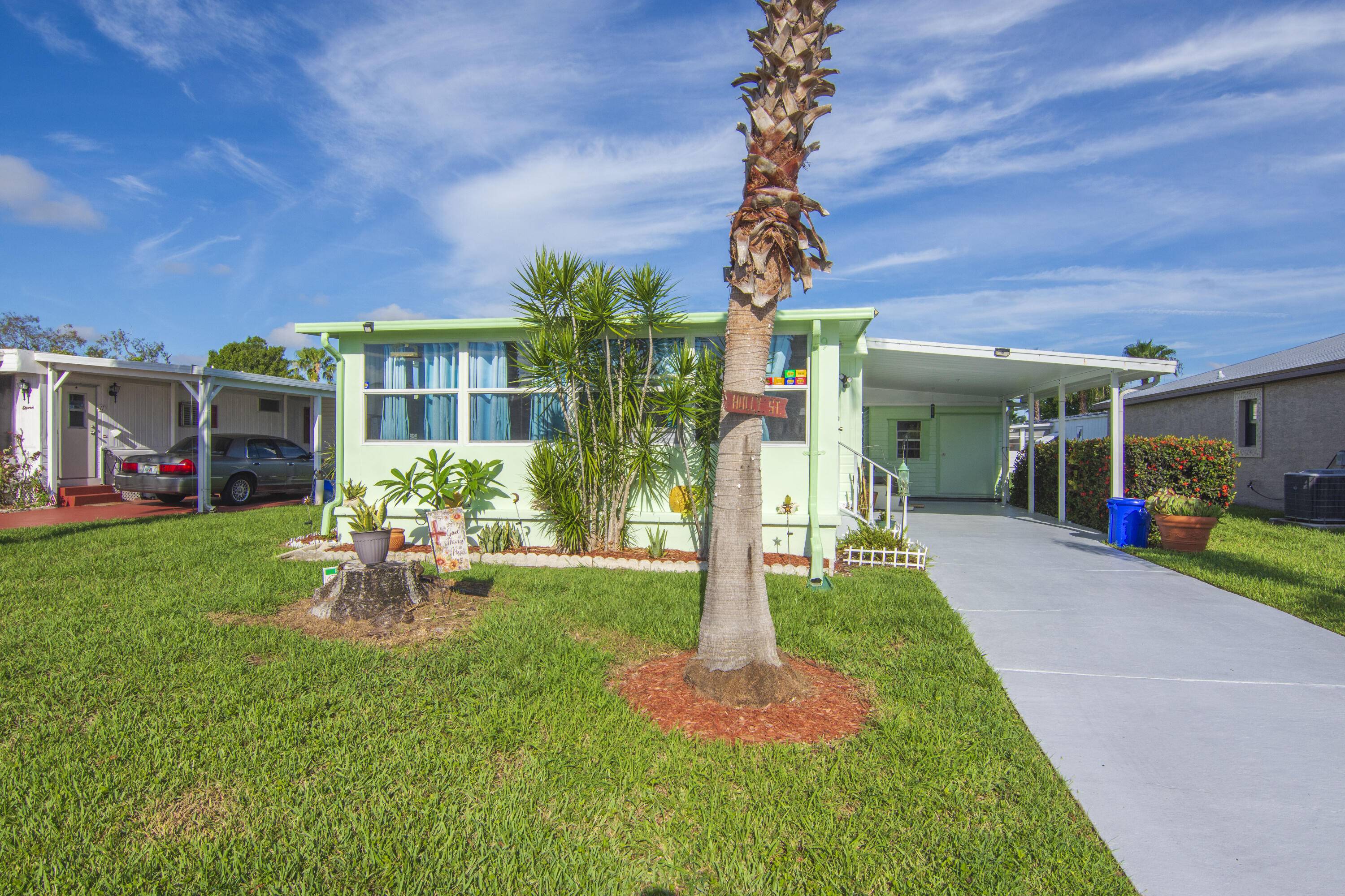 Seller motivated, beautifully maintained 2 Bedroom 2 Bathroom home located in an active 55 community.