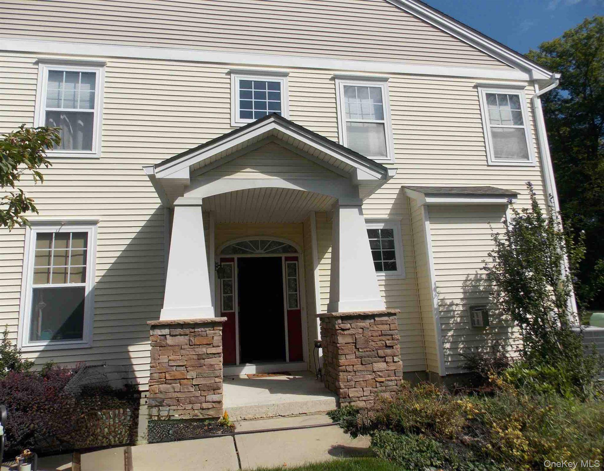 Must see ! ! ! 3 bedroom 2.