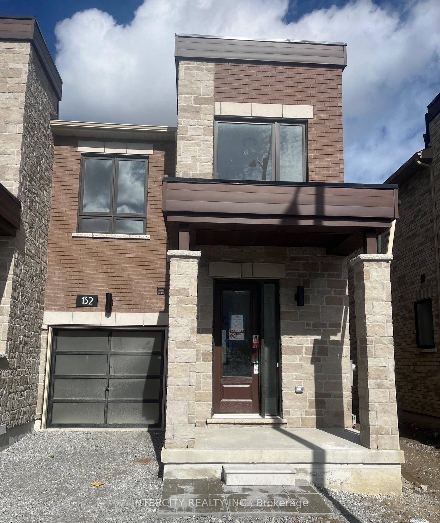 Welcome to this freehold luxury traditional 2 storey townhome.