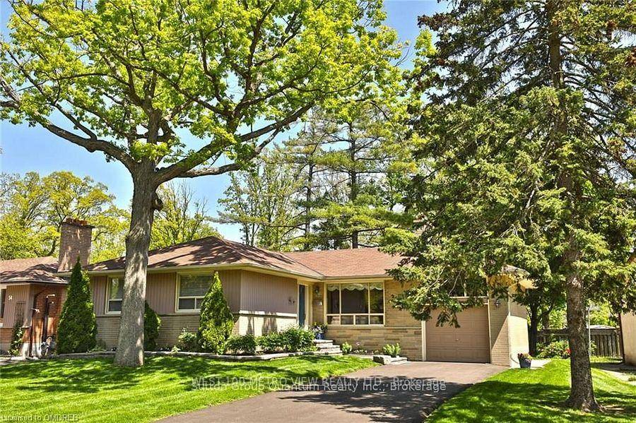 Beautiful 3 bdrm Bungalow Nestled In The Desirable Riverside Neighbourhood Of Old Oakville, Generously Sized, Irregular Lot Measuring 70 X 141 X 50 X 110 Ft.