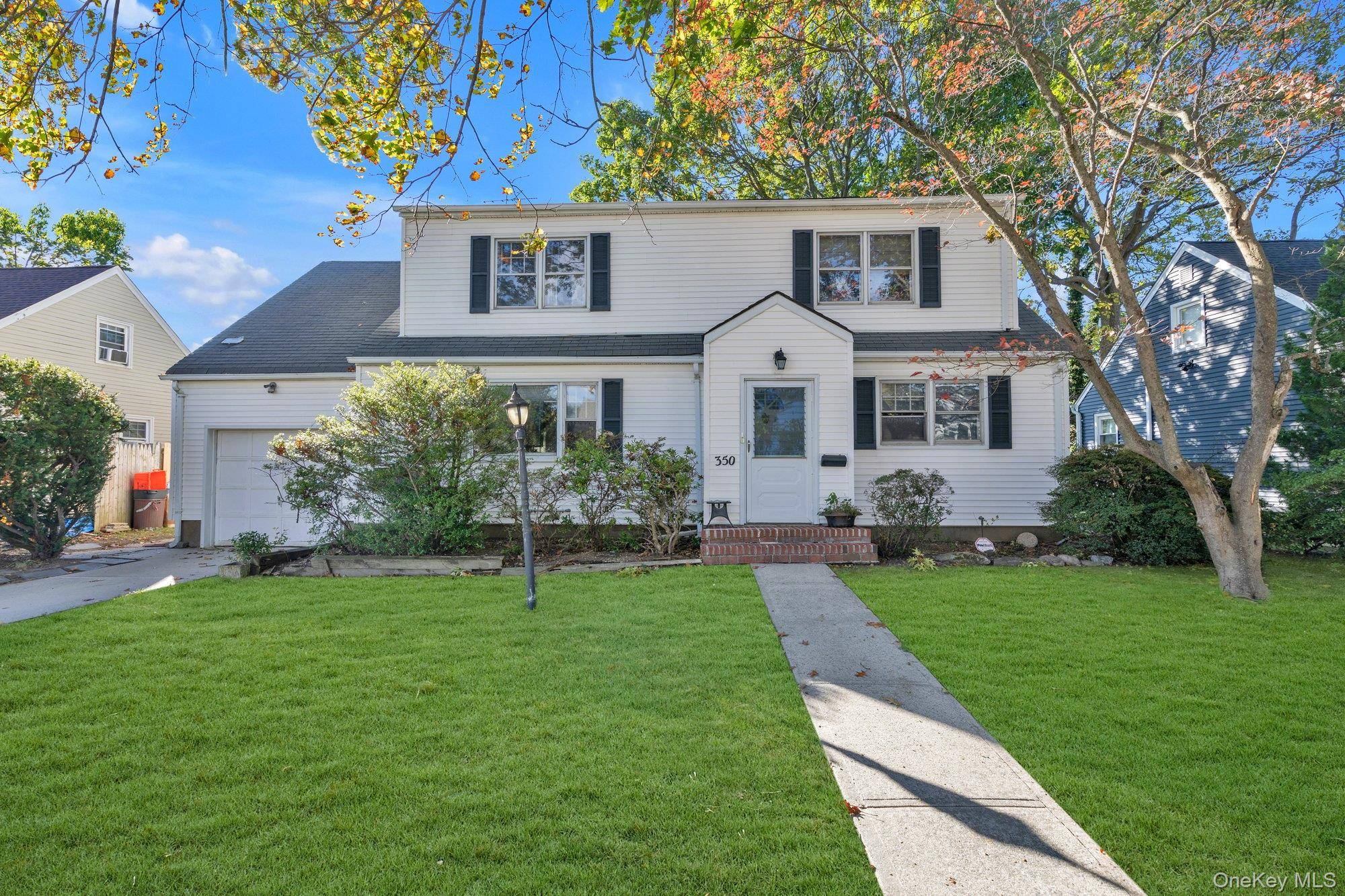 Large 3 4 Bedroom, 2. 5 Bath Colonial In The Dogwood Section Of West Hempstead For 799, 000.