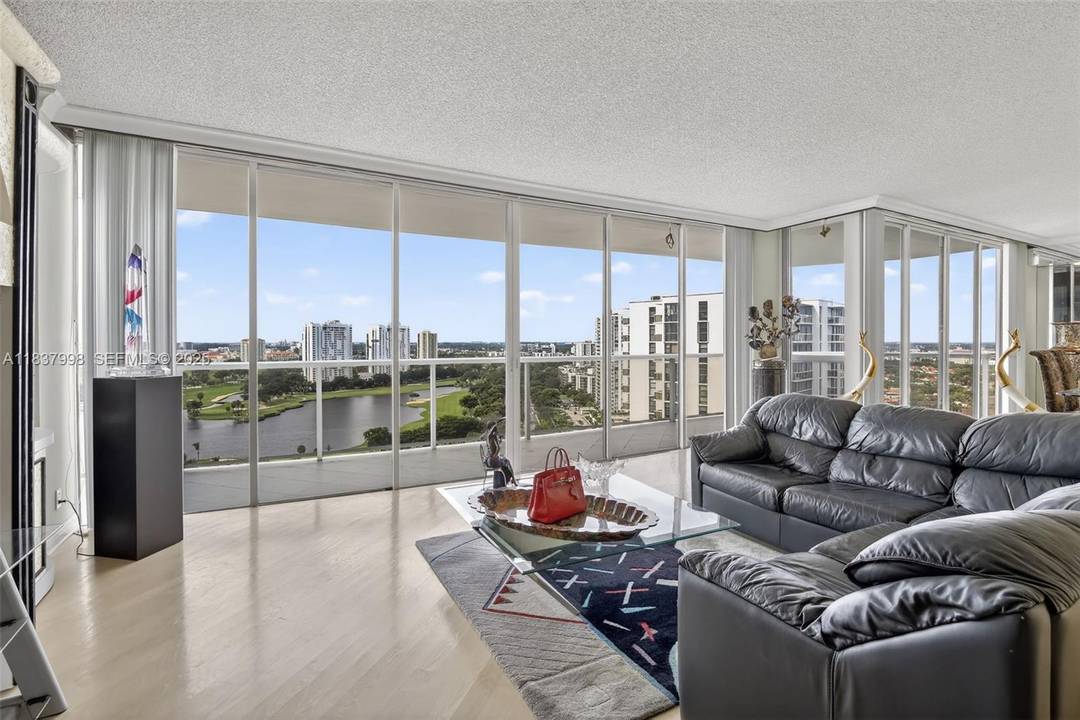 ENTER THROUGH DOUBLE DOORS amp ; SEE THE BEST VIEWS OF THE GOLF COURSE, INTRACOASTAL, amp ; CITY.