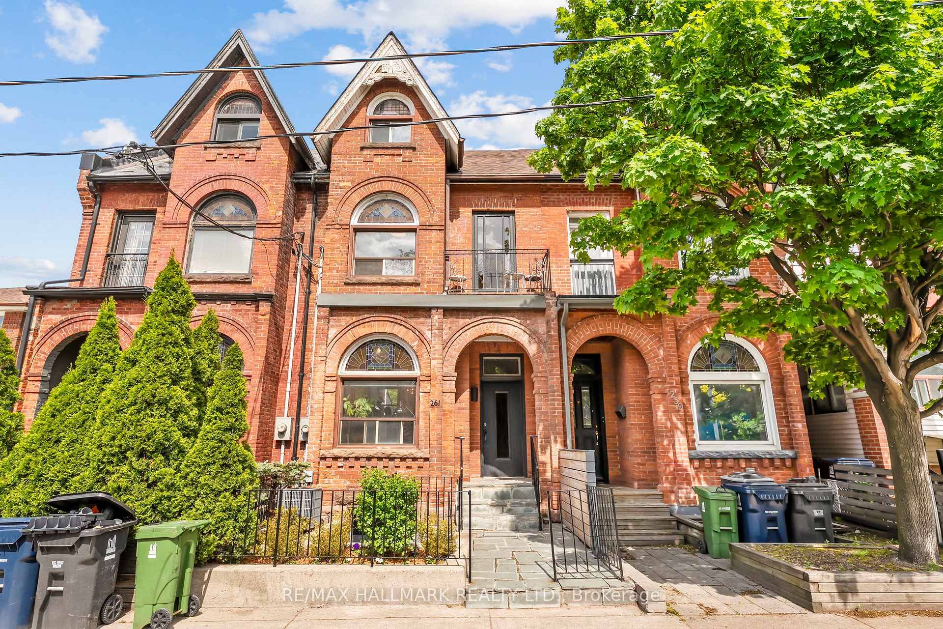 Handsome amp ; grand Victorian home located in the heart of Toronto's trendiest neighborhoods, Trinity Bellwood's.