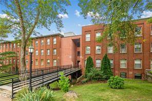 Spectacular condo available at Soap Factory Condominium Complex !
