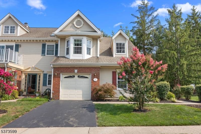 Welcome to 2 Sapphire Lane in the desirable and beautifully maintained Beacon Hill neighborhood of Franklin Park.
