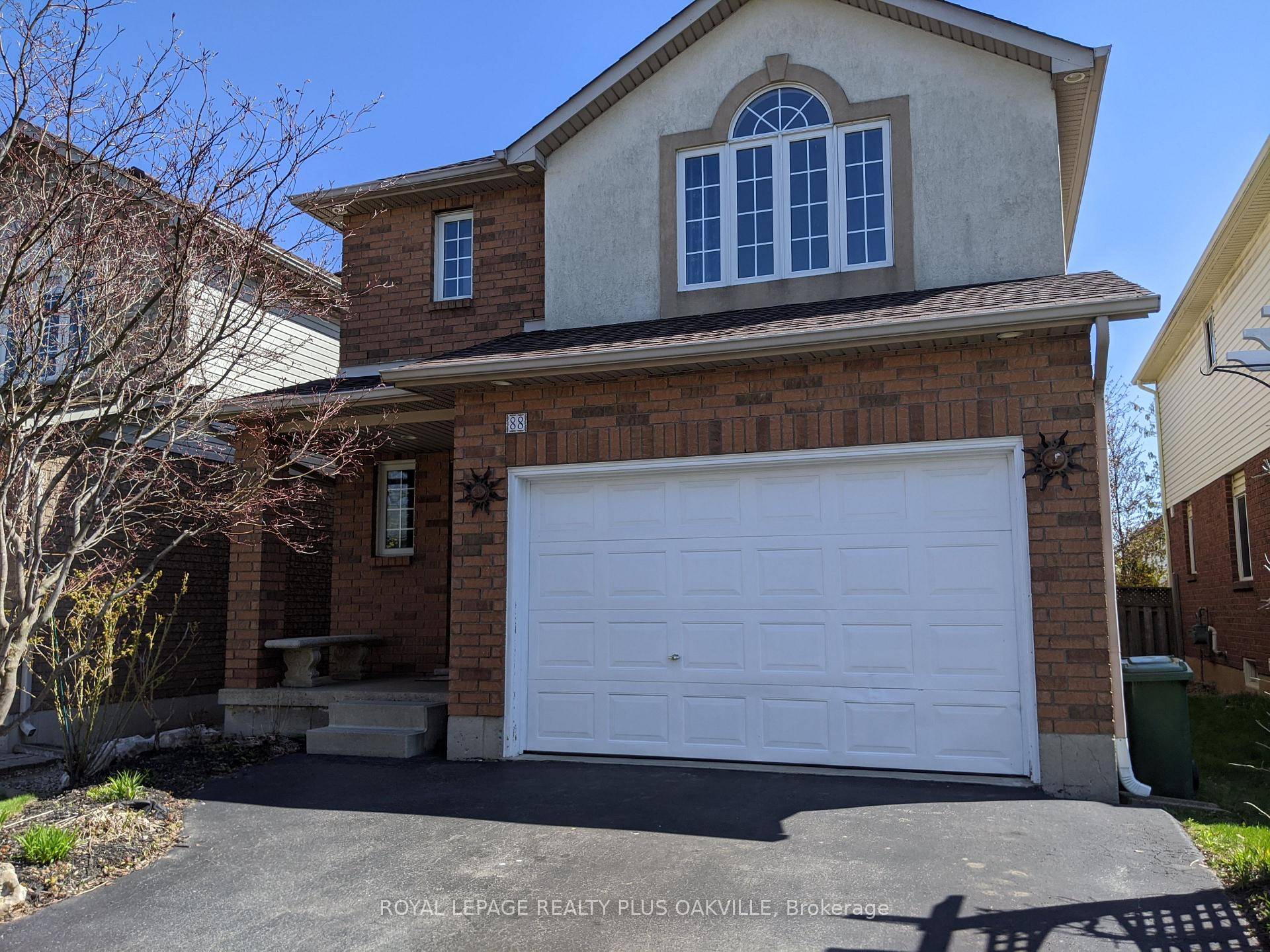 Situated in a sought after family friendly Ancaster community this home offers approximately 1800 square feet of living space with 4 generously sized bedrooms and 3.
