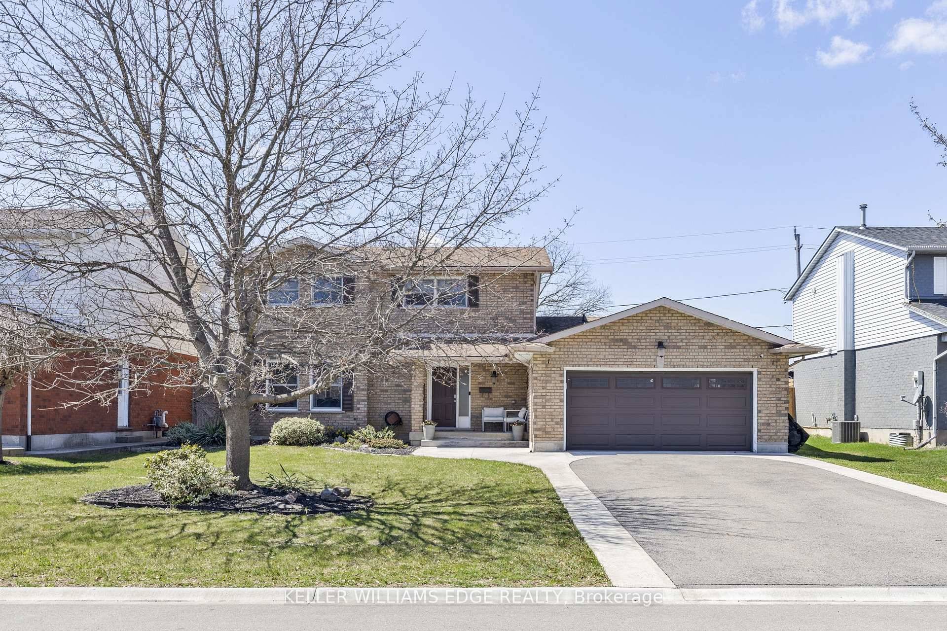 This stunning 2 storey home offers the perfect blend of comfort, space, and entertainment ideal for growing families who love to host and relax in style.