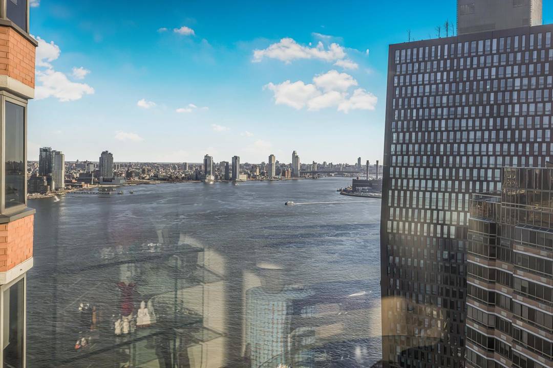 The asking price is 1, 150, 0000.