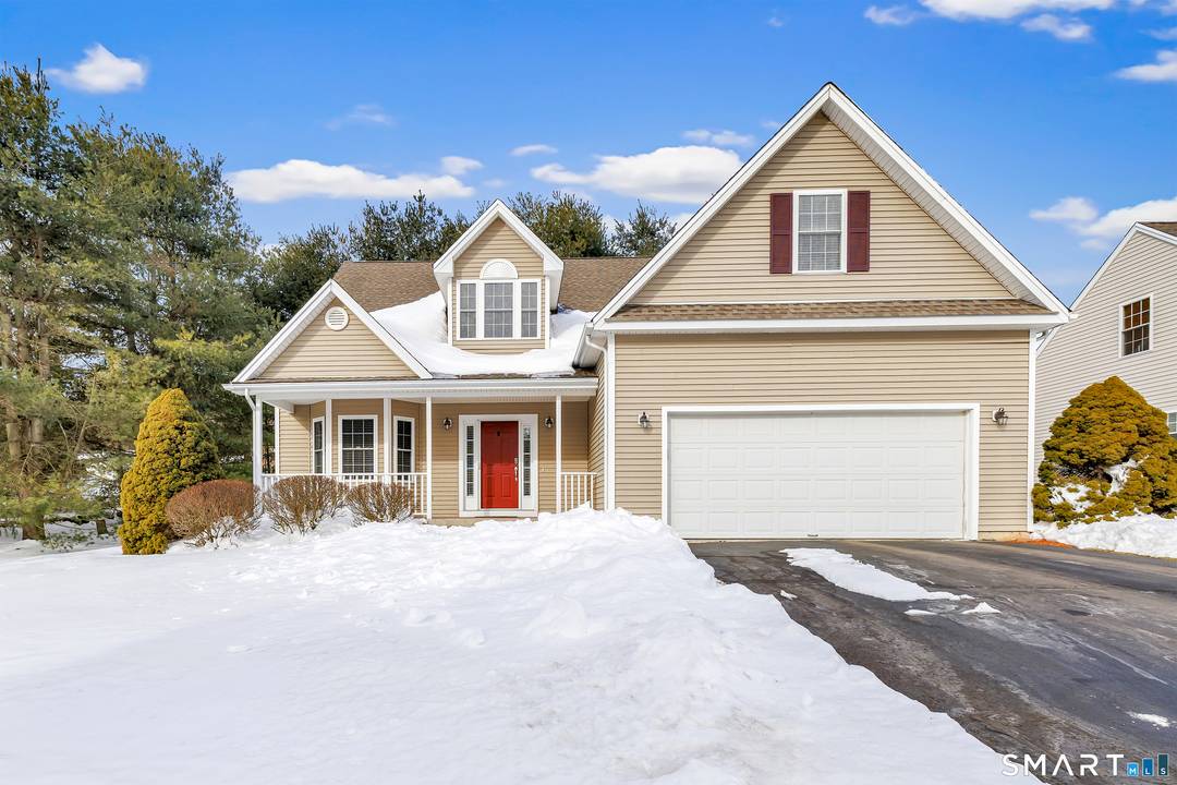 This beautifully maintained stand alone single family home, built in 2002, is set within a highly sought after enclave of just 18 detached residences where opportunities are rare.