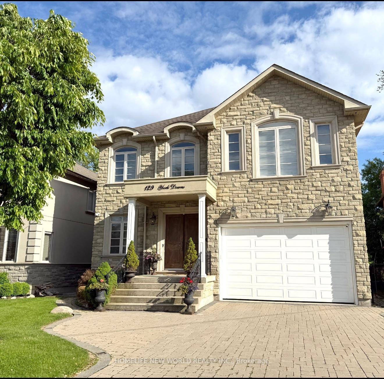Excellent Location ! High Demand Prestigious Neighborhood !