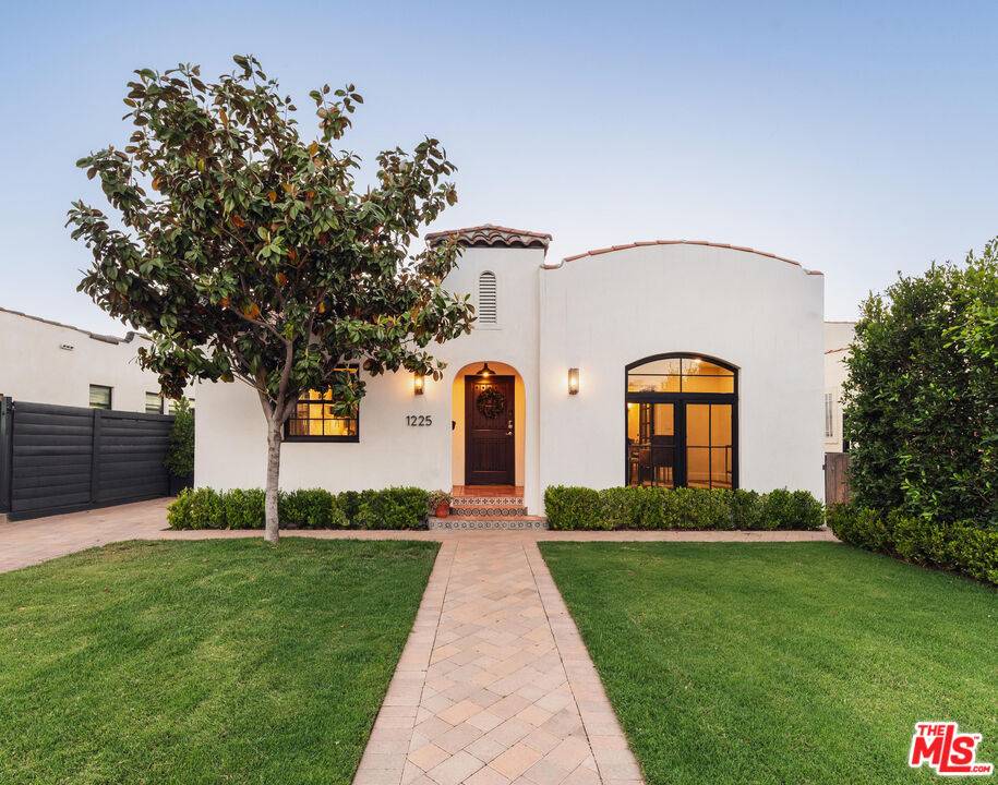 1225  S Cloverdale Ave 4BR La