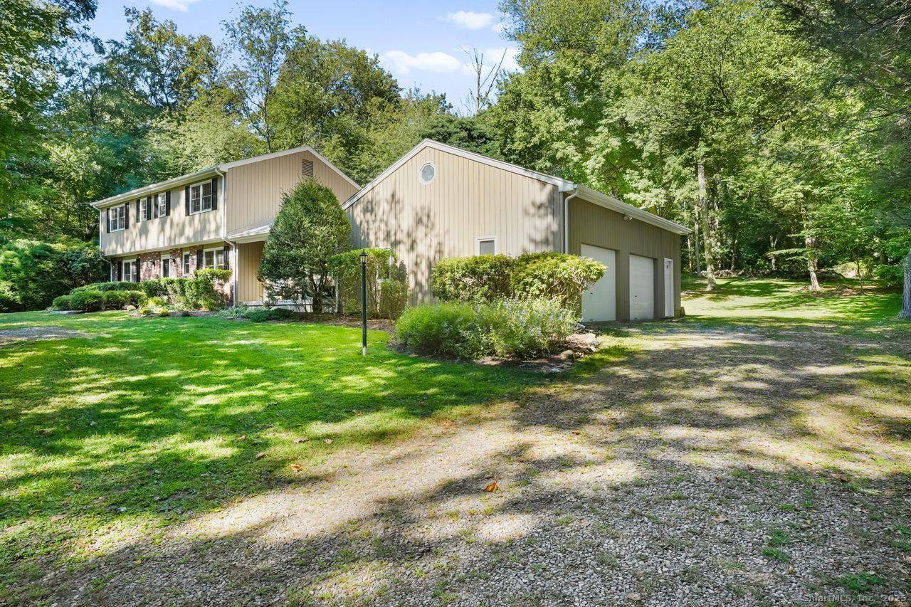 Classic four bedroom, 2. 5 bath colonial strikes a rare balance, offering turnkey charm, space and modern updates on a superb manicured acre all within one of Fairfield's most coveted ...