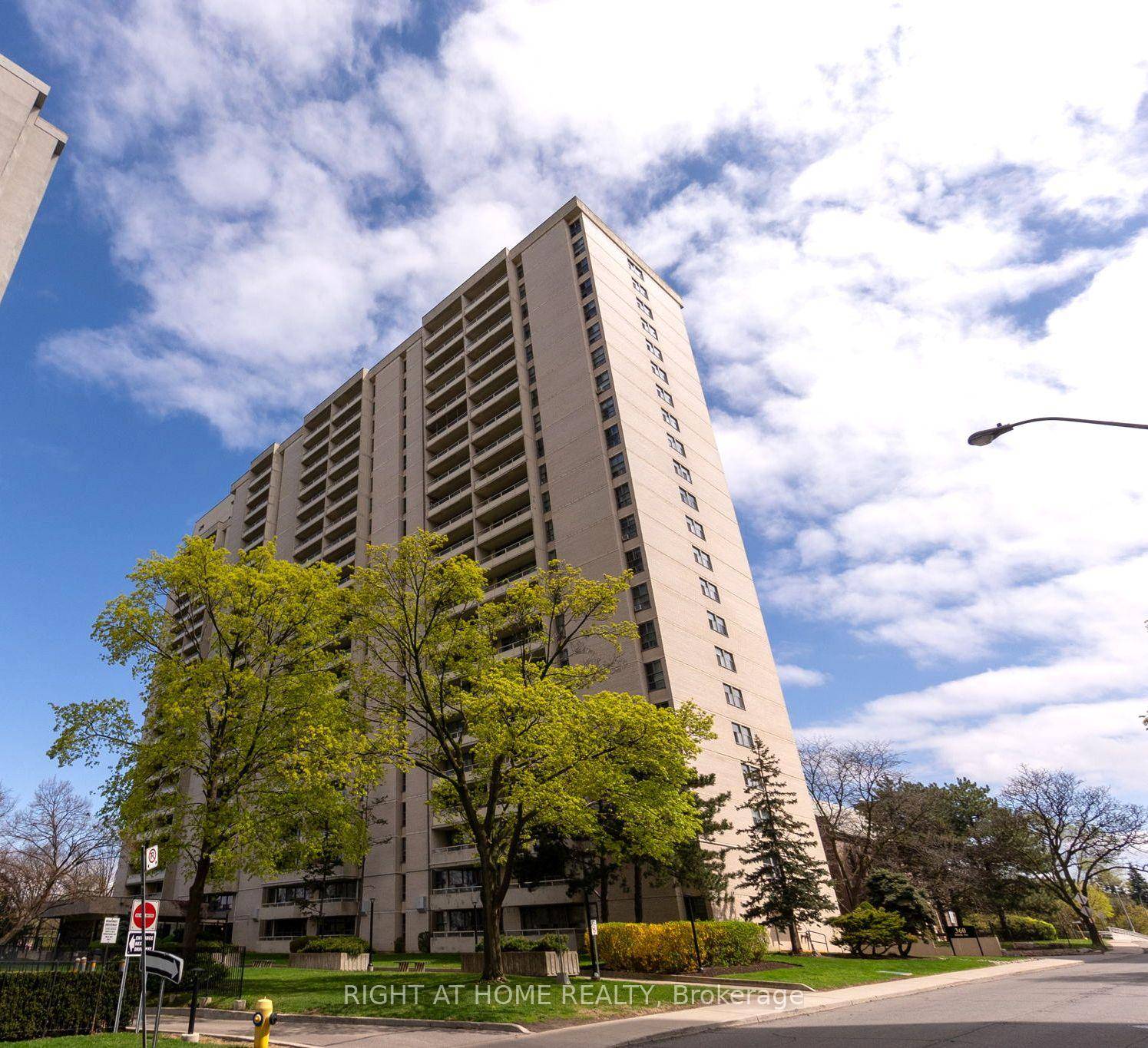Welcome to 360 Ridelle Avenue !