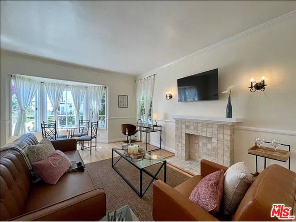 429  Ocean Ave 2BR Pacific Palisades La