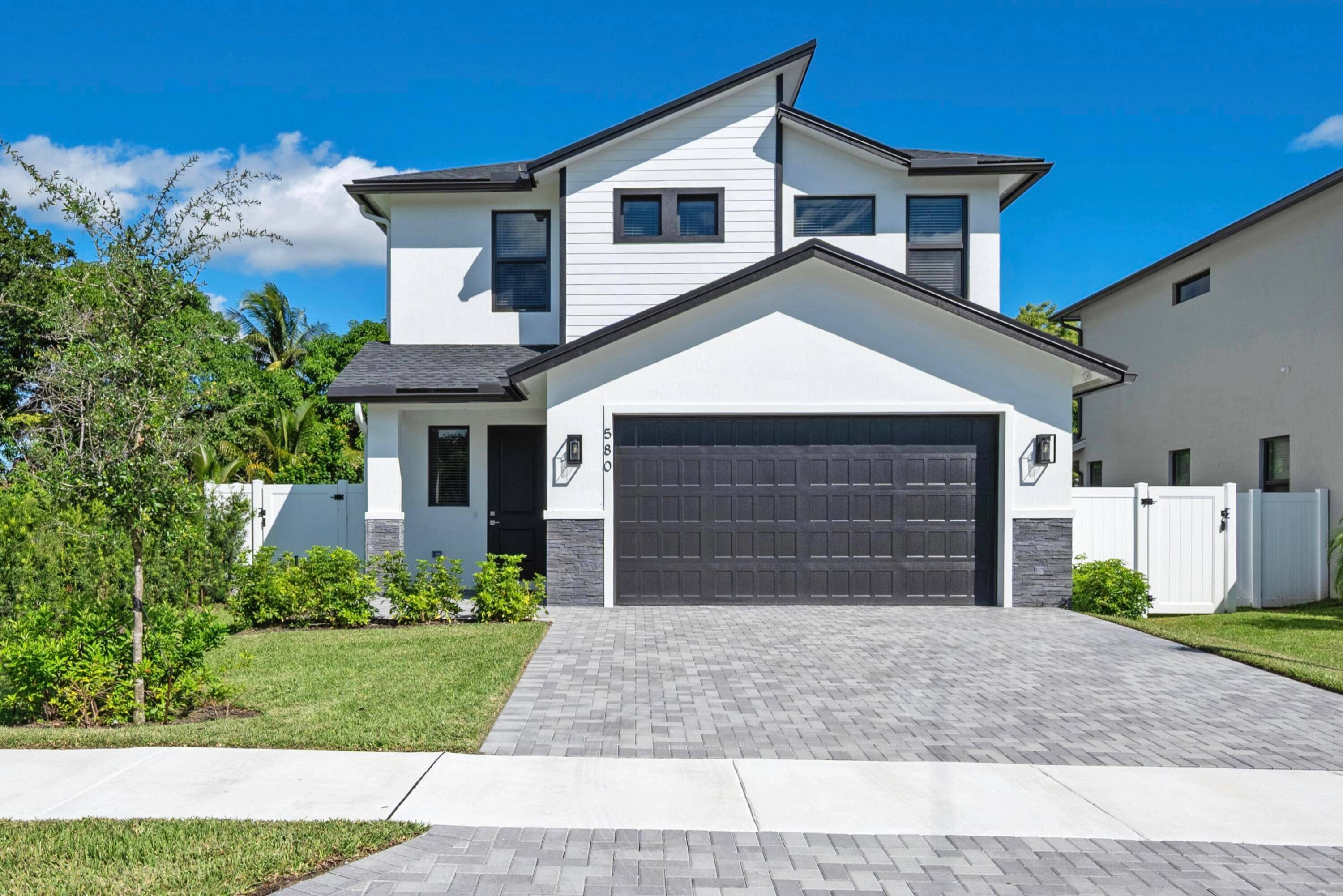 JUST BUILT ! CONCRETE BLOCK BRAND NEW CONSTRUCTION !