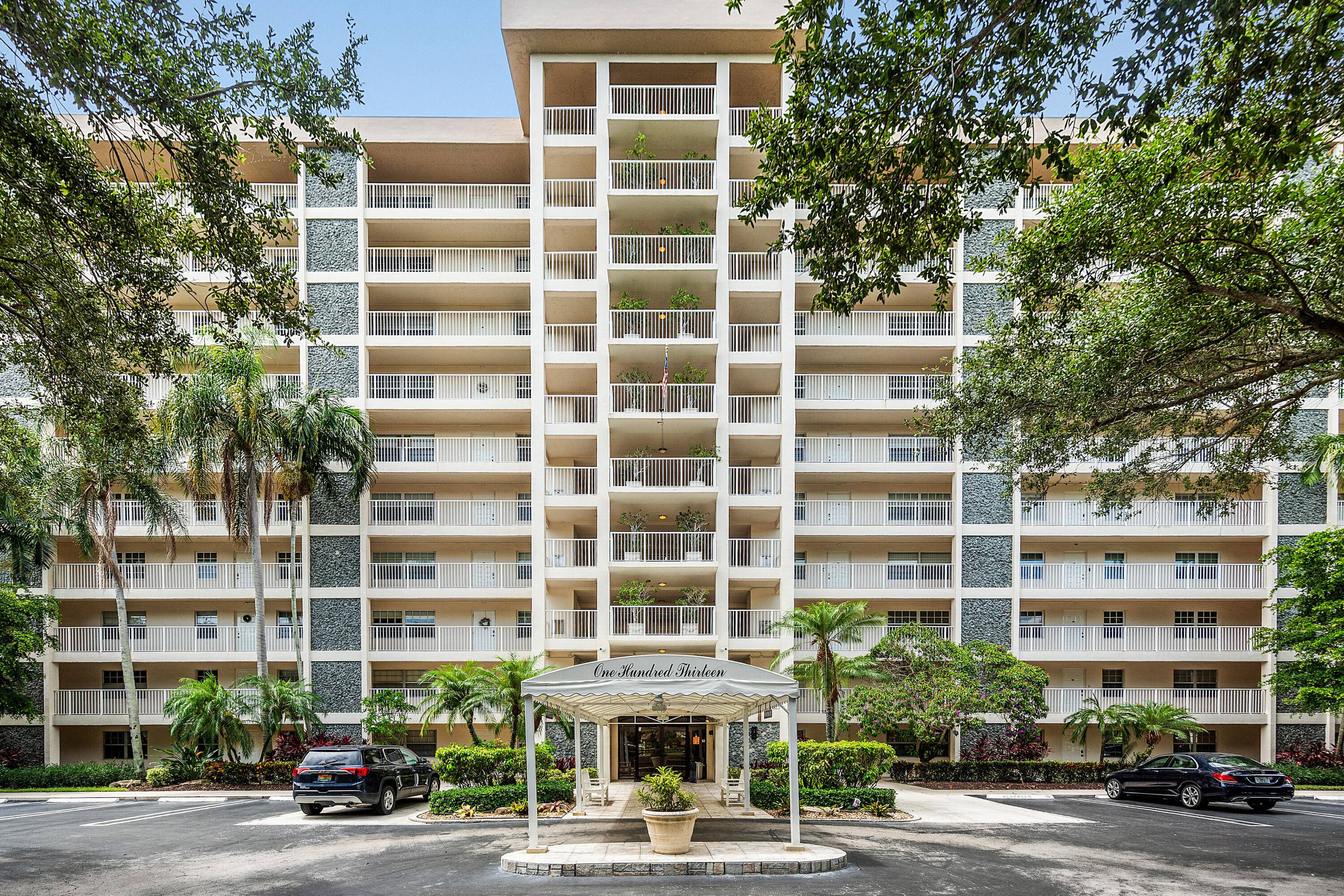 Welcome to 3520 Oaks Way Unit 1004 a beautifully maintained 3 bedroom, 2.