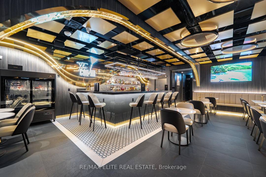 Diamond Location at the iconic corner of Yorkville Ave amp ; Yonge St, this offering represents a true trophy asset in one of Toronto's most prestigious luxury intersections an address ...