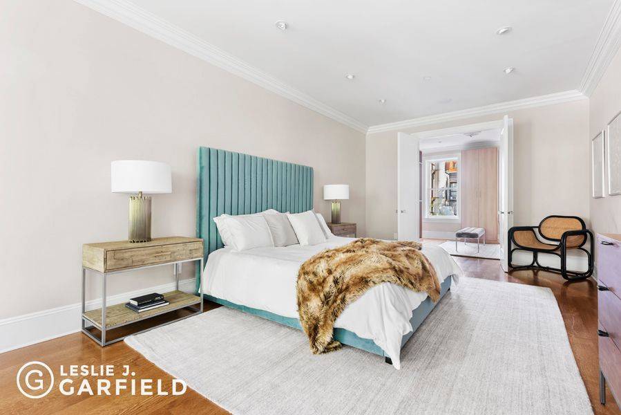 Located in the heart of the West Village across from Jackson Square Park sits 245 West 13th Street, a luxurious, sun drenched 21 foot wide 4, 500 square foot spacious ...