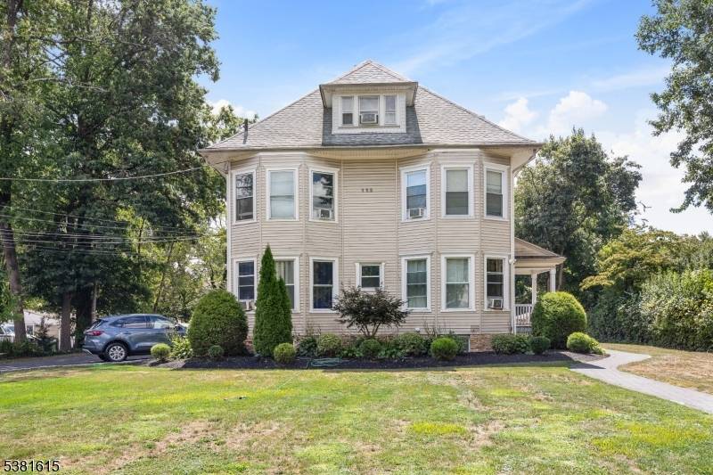 Exceptional investment opportunity in Bound Brook !