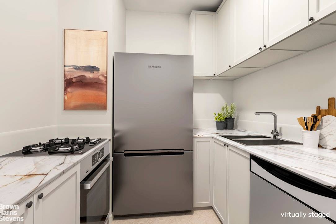 6E is an East Facing Oversized One Bedroom in a coveted full service cooperative building in the heart of Lincoln Square.