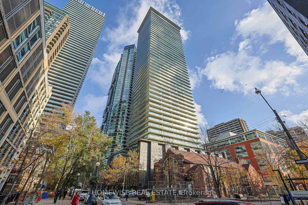 Welcome to the prestigious Case Condo !