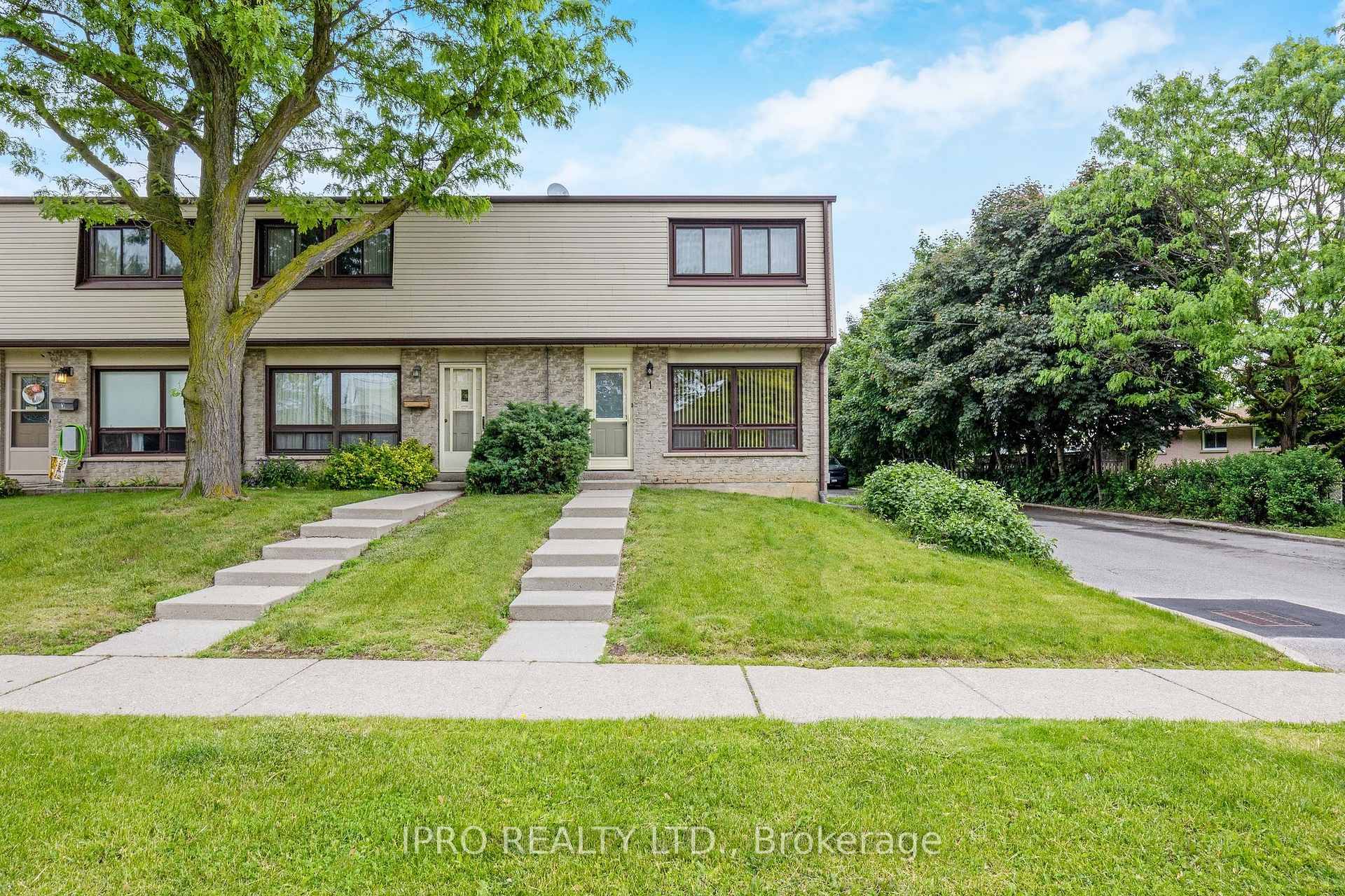 Spic and span ! Super clean updated end unit three bedroom, one bath townhouse located in central Georgetown.