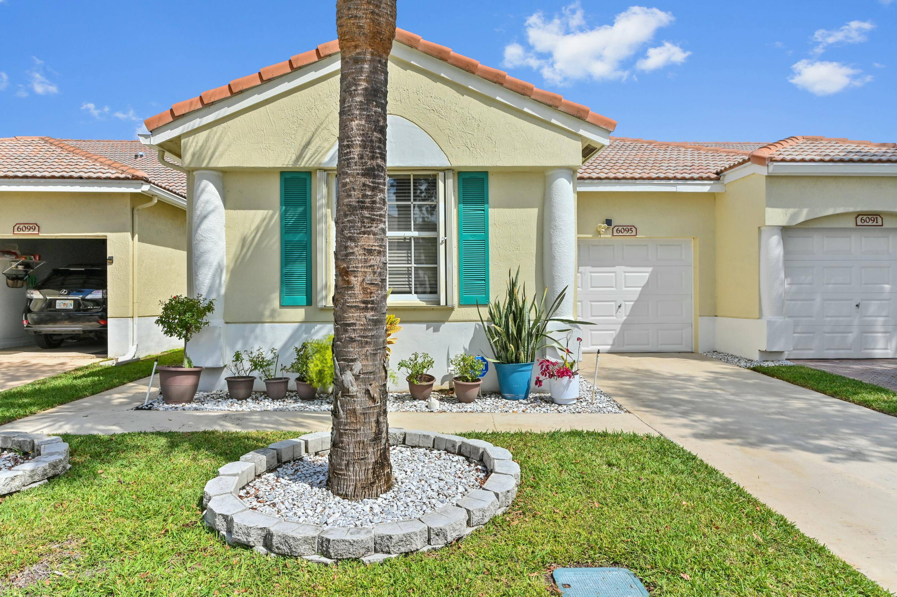 This pristine, one story lakefront villa is move in ready and offers 3 beds, 2 baths, and a one car garage.