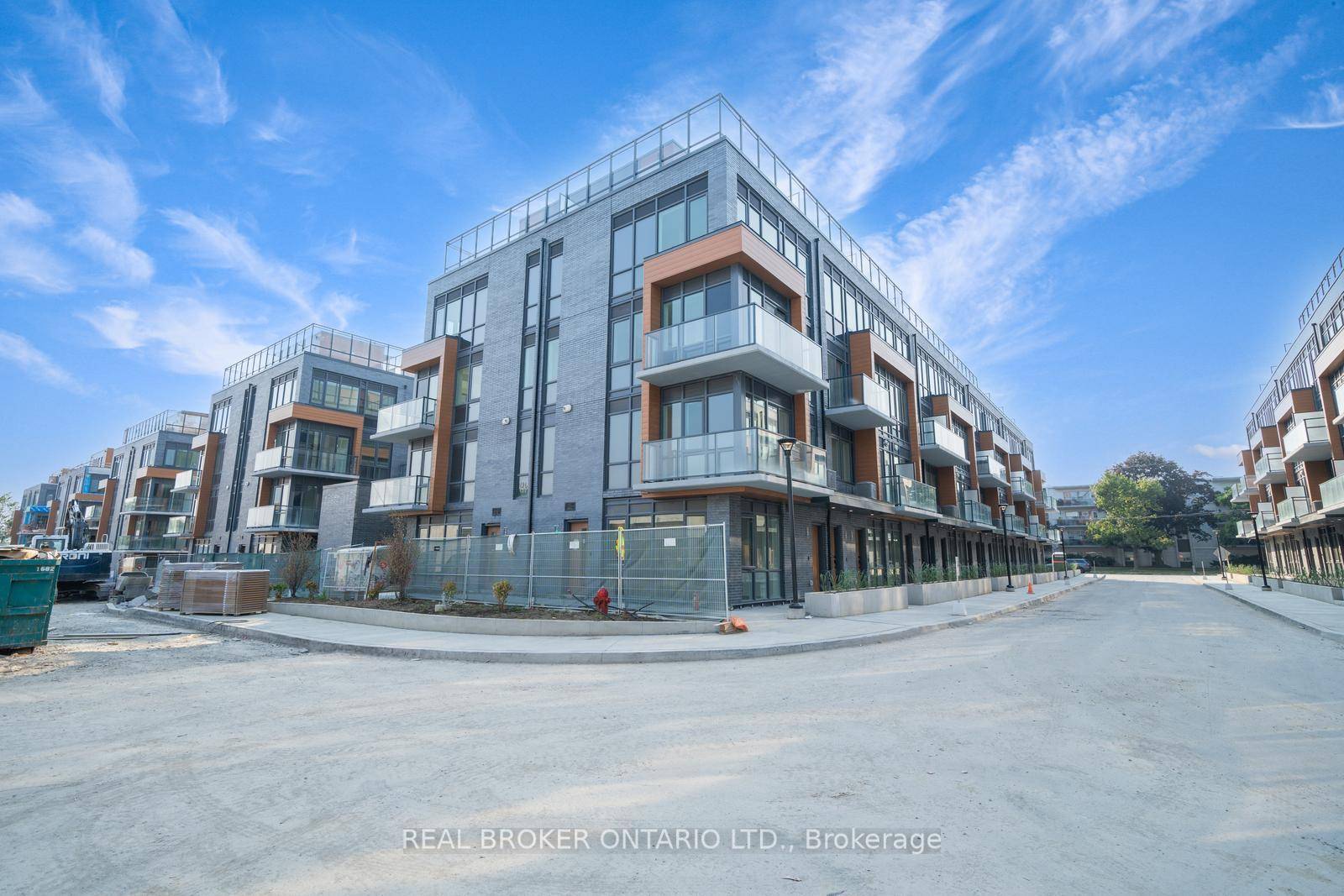 Meet your next obsession a pristine 2 bed, 2 bath North York townhome where sunlight meets style.