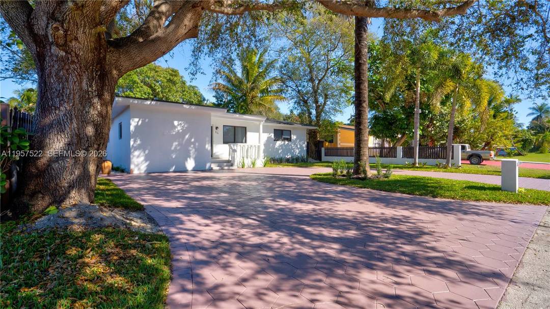 This move in ready 3BR 2BA home was designed with family living in mind.