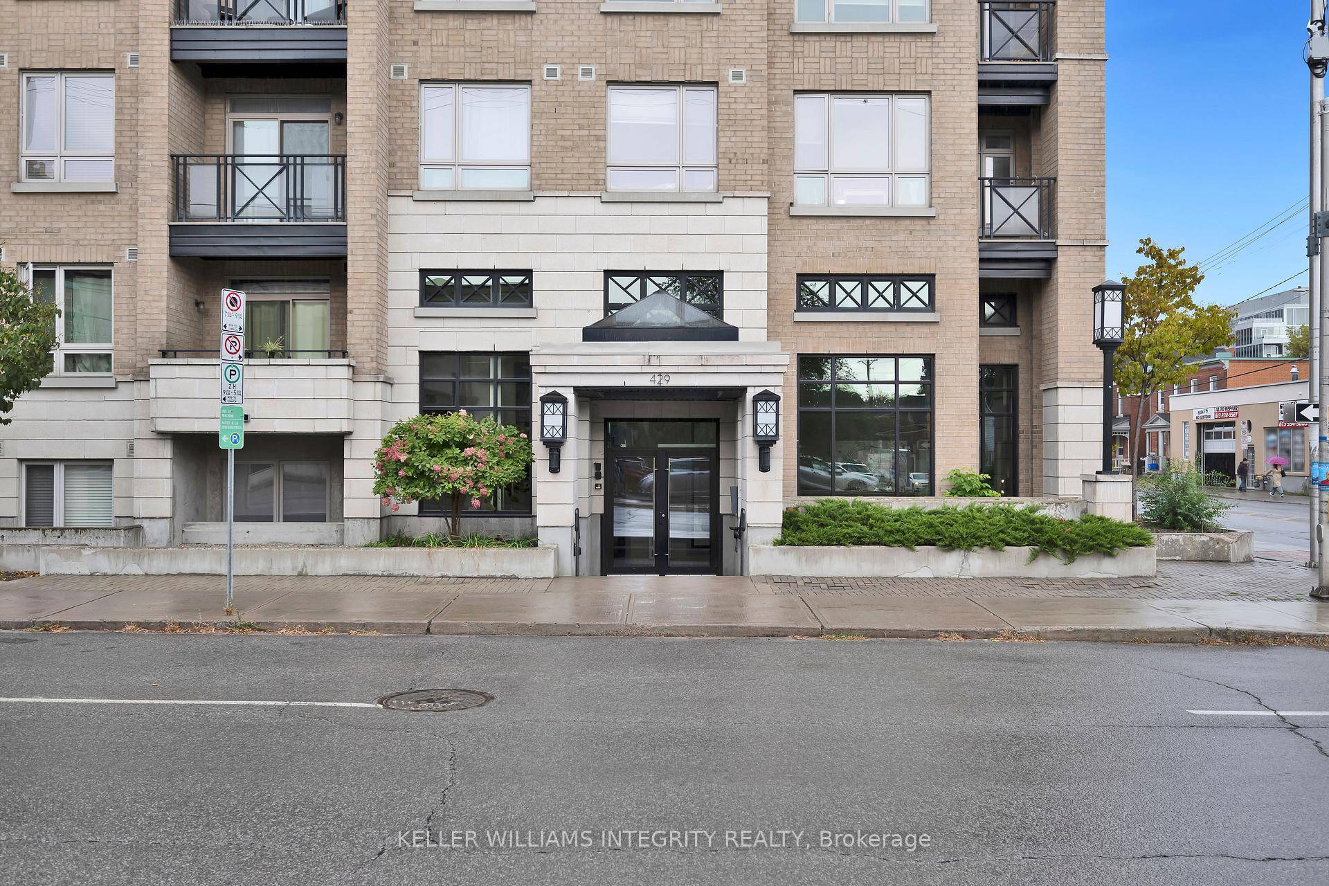 Urban elegance meets everyday convenience in the heart of Centretown.