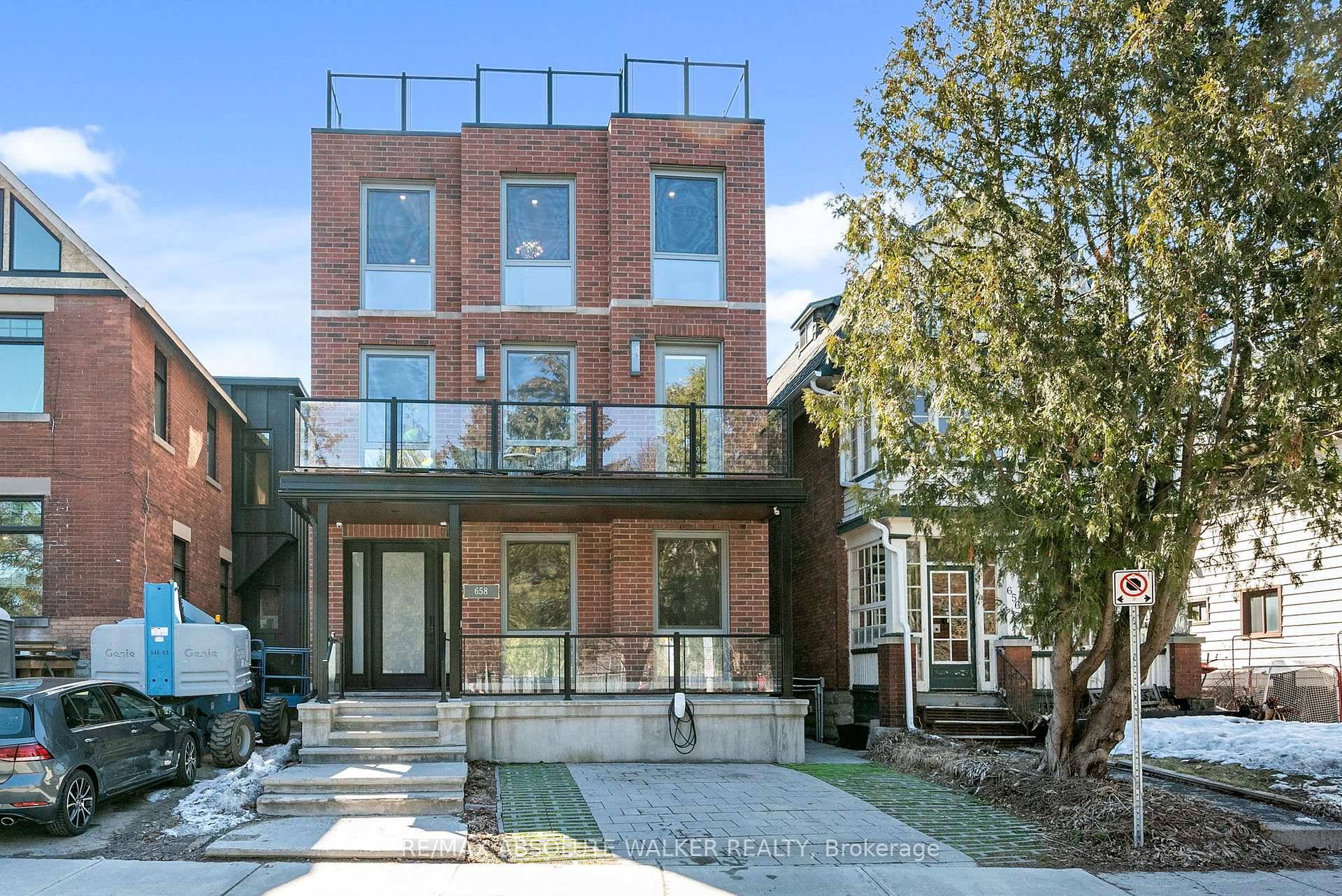 Situated in Ottawa's Glebe neighbourhood, 658 O'Connor Street offers unparalleled urban living.