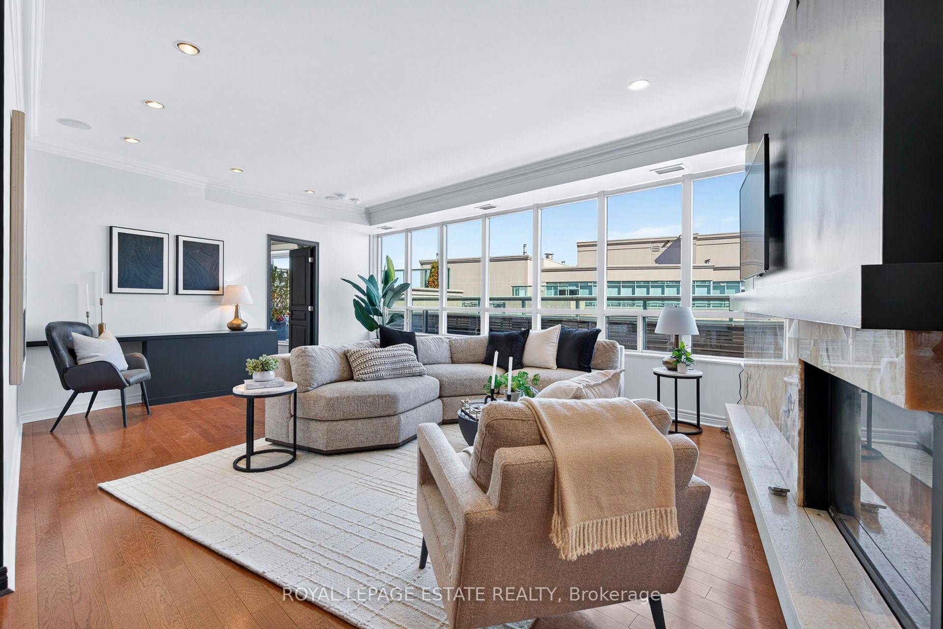 Discover The Pinnacle Of Waterfront Living In This 1, 795 Sq Ft Penthouse Residence, Perfectly Situated In One Of The Areas Most Exclusive Boutique Buildings In The Heart Of Toronto's ...