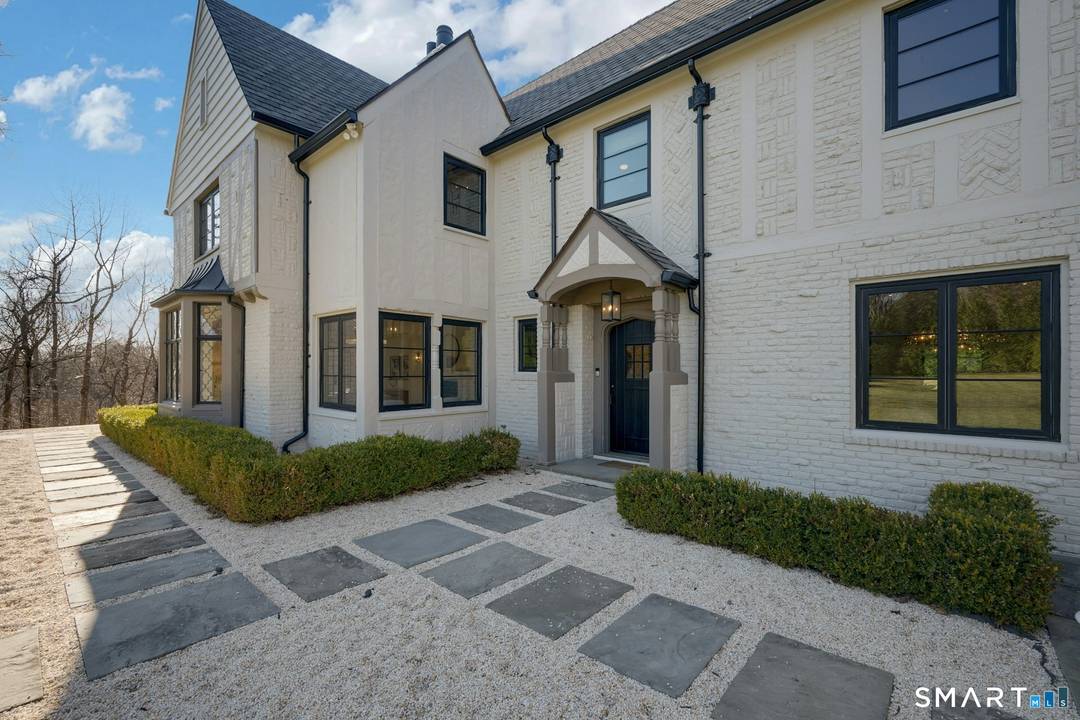 A home that is anything but ordinary, 25 Wildwood Road is for the discerning buyer who seeks character and craftsmanship.