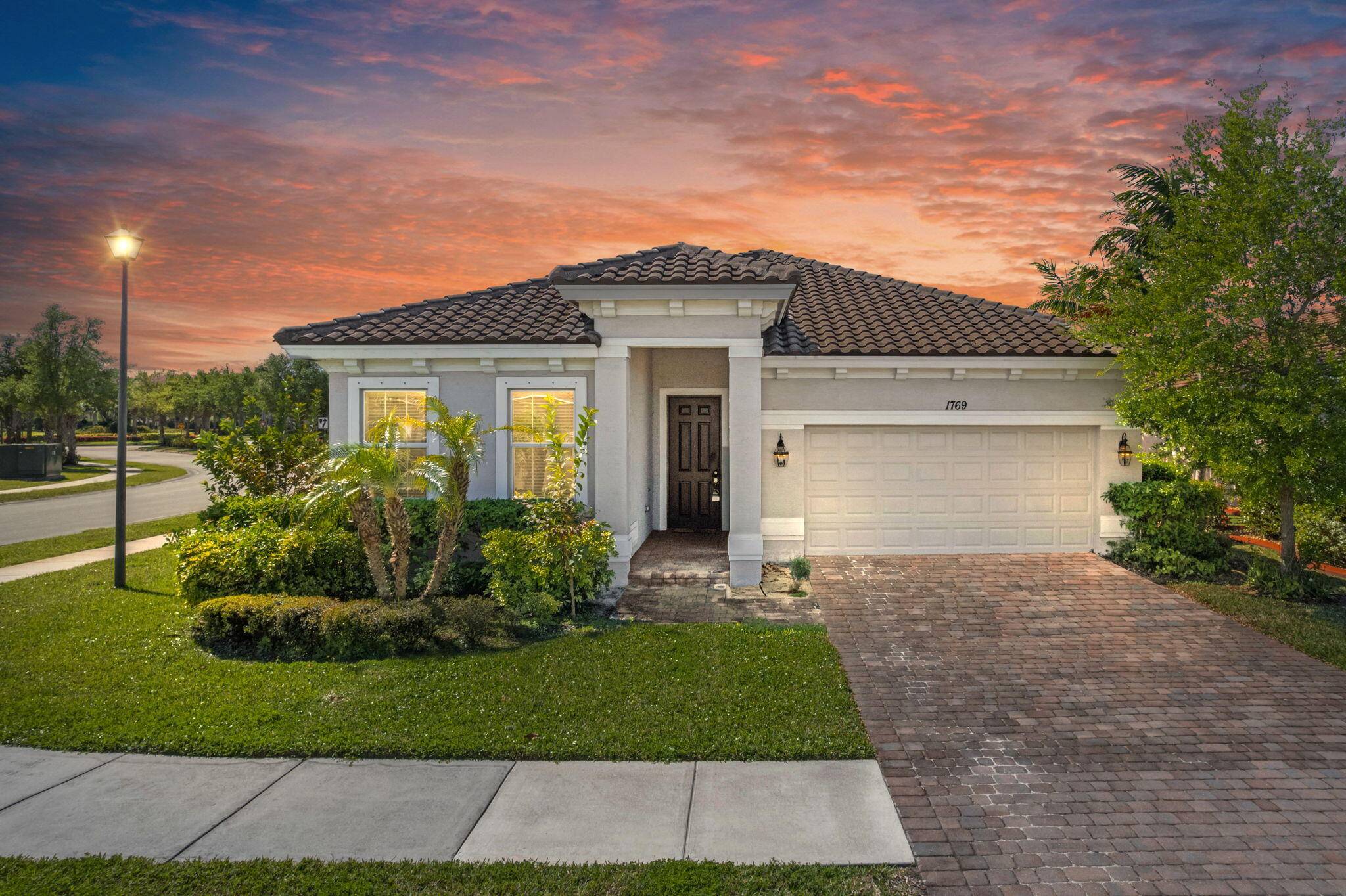Resort Style Living at Your Doorstep !