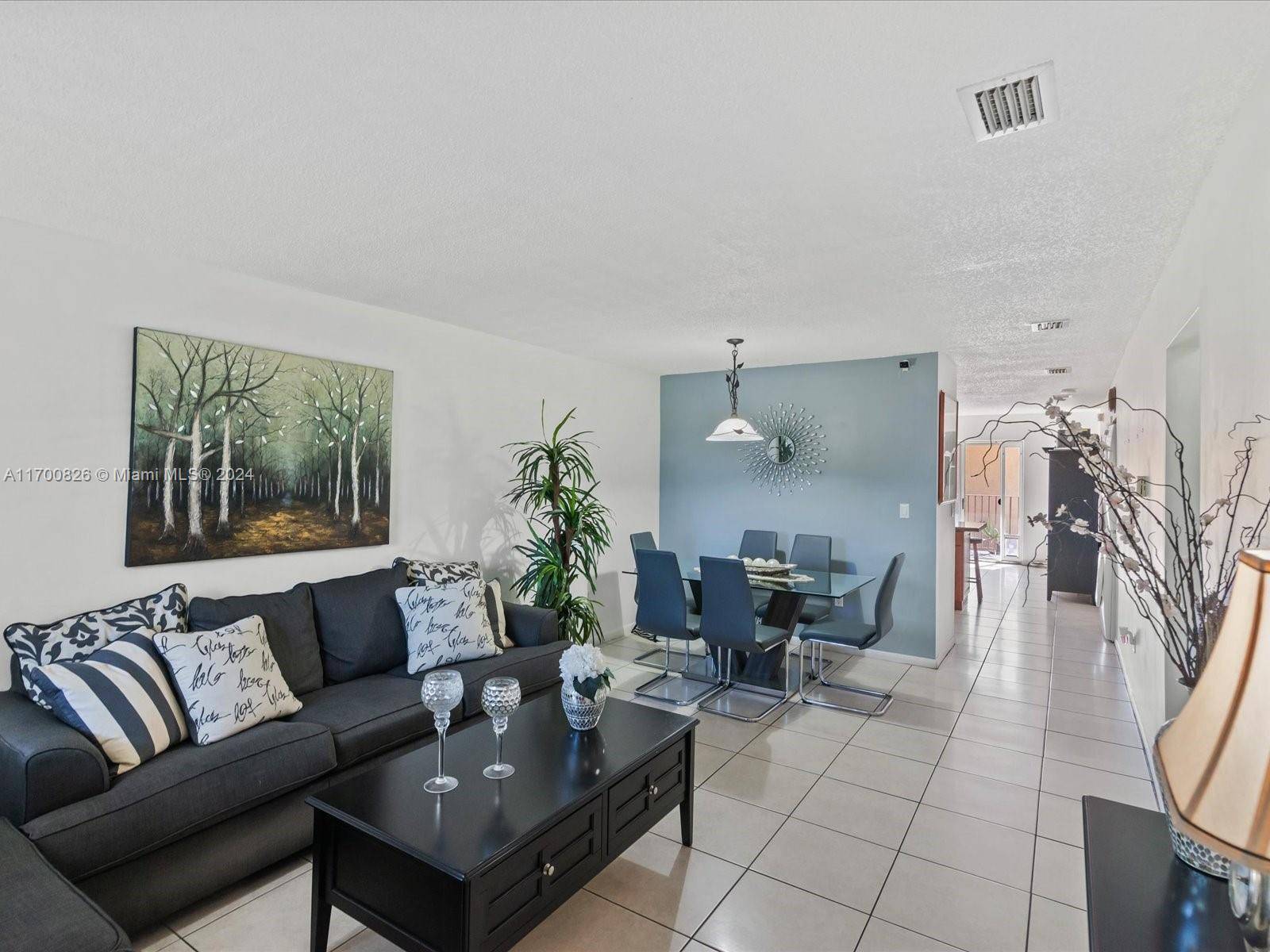 CHARMING 2 BEDROOM, 2 BATHROOM CONDO NESTLED IN THE DESIRABLE COMMUNITY OF GRAND VISTA THE HOME OFFERS AN OPEN CONCEPT FAMILY ROOM amp ; KITCHEN WITH GRANITE COUNTERTOPS, A CONVENIENT ...