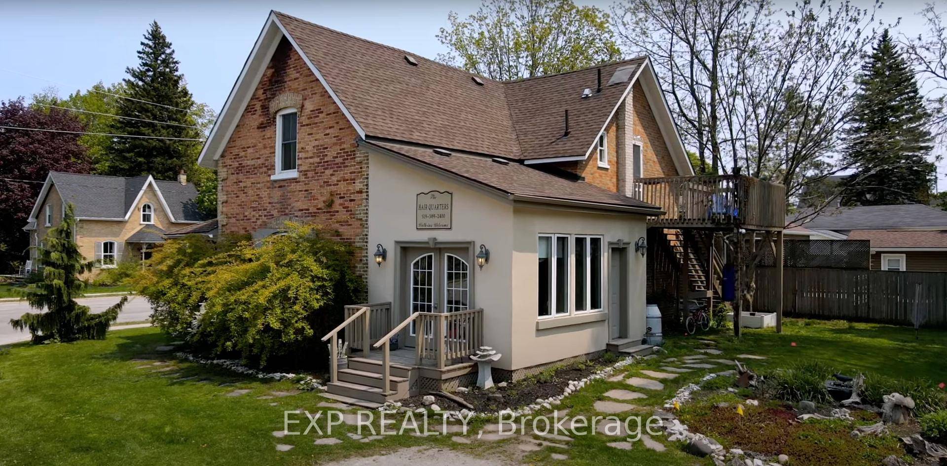 DUPLEX ! ! ! ! _ Discover an exceptional investment opportunity in the vibrant heart of Port Elgin.
