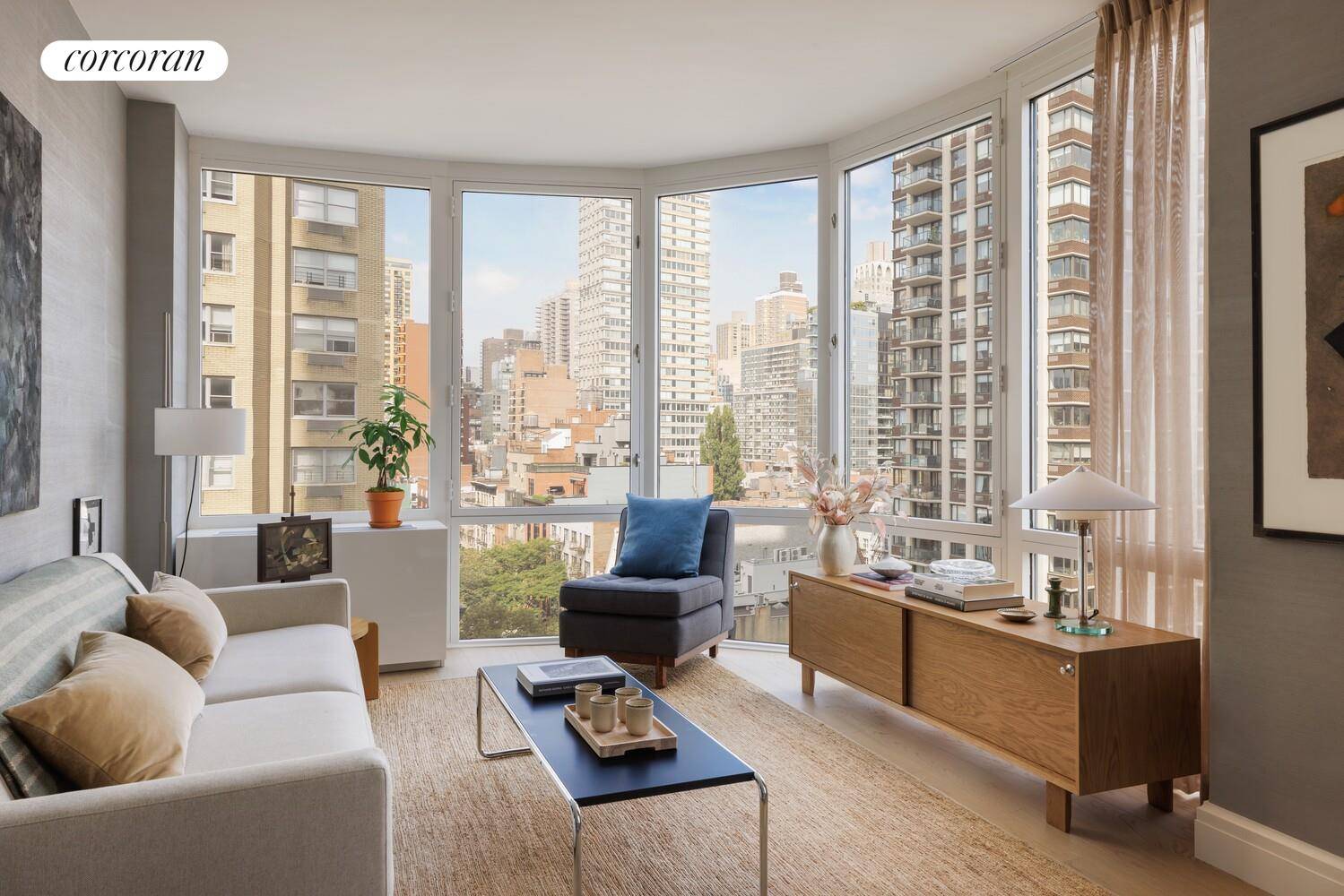 SUNNY ONE BEDROOM WITH OPEN CITY VIEWS Rising 44 stories above the leafy charm and quiet sophistication of the Upper East Side, The Strathmore is more than a residence it's ...