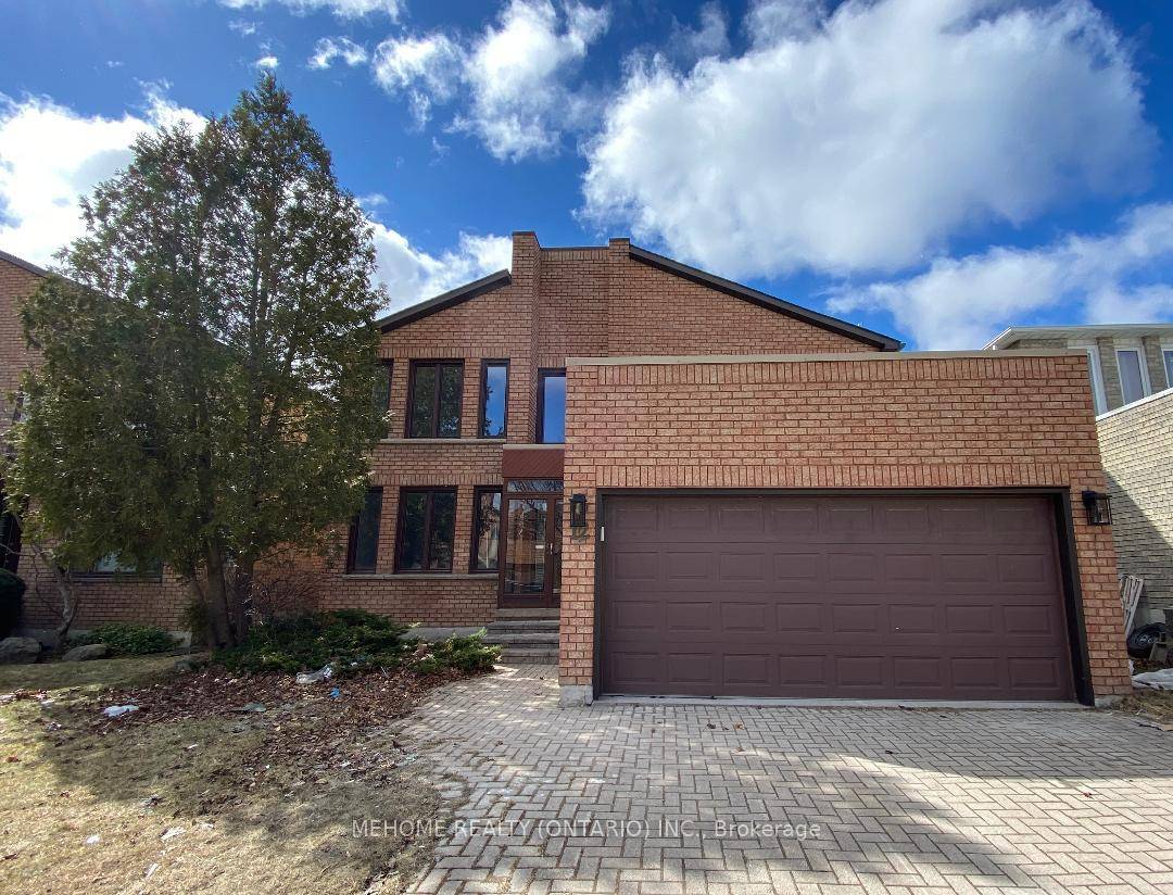 Newly Renovated 3132 sq ft per MPAC Maple Glen Home Detached sitting on a quiet cul de sac, Surrounded with luxurious homes amp ; Walking Distance to a very convenient ...