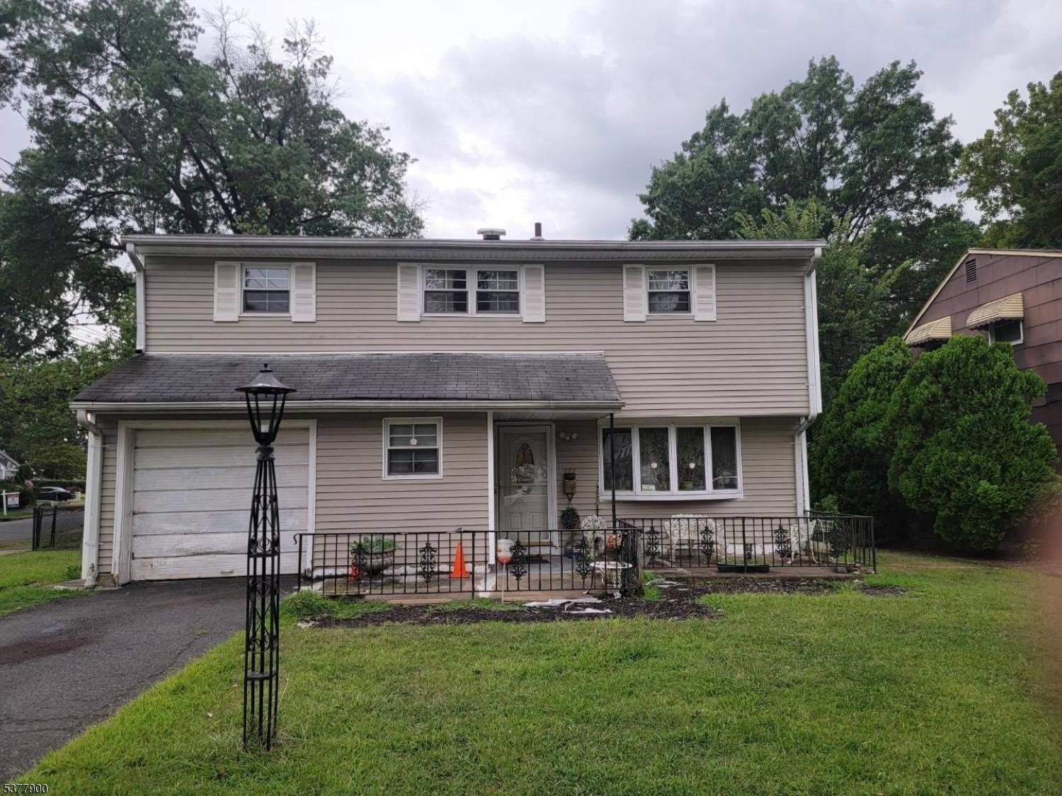 Charming 3 Bedroom Home with Attached Garage in Desirable Rahway Location Sold As IsDiscover the potential in this well located 3 bedroom, 1.
