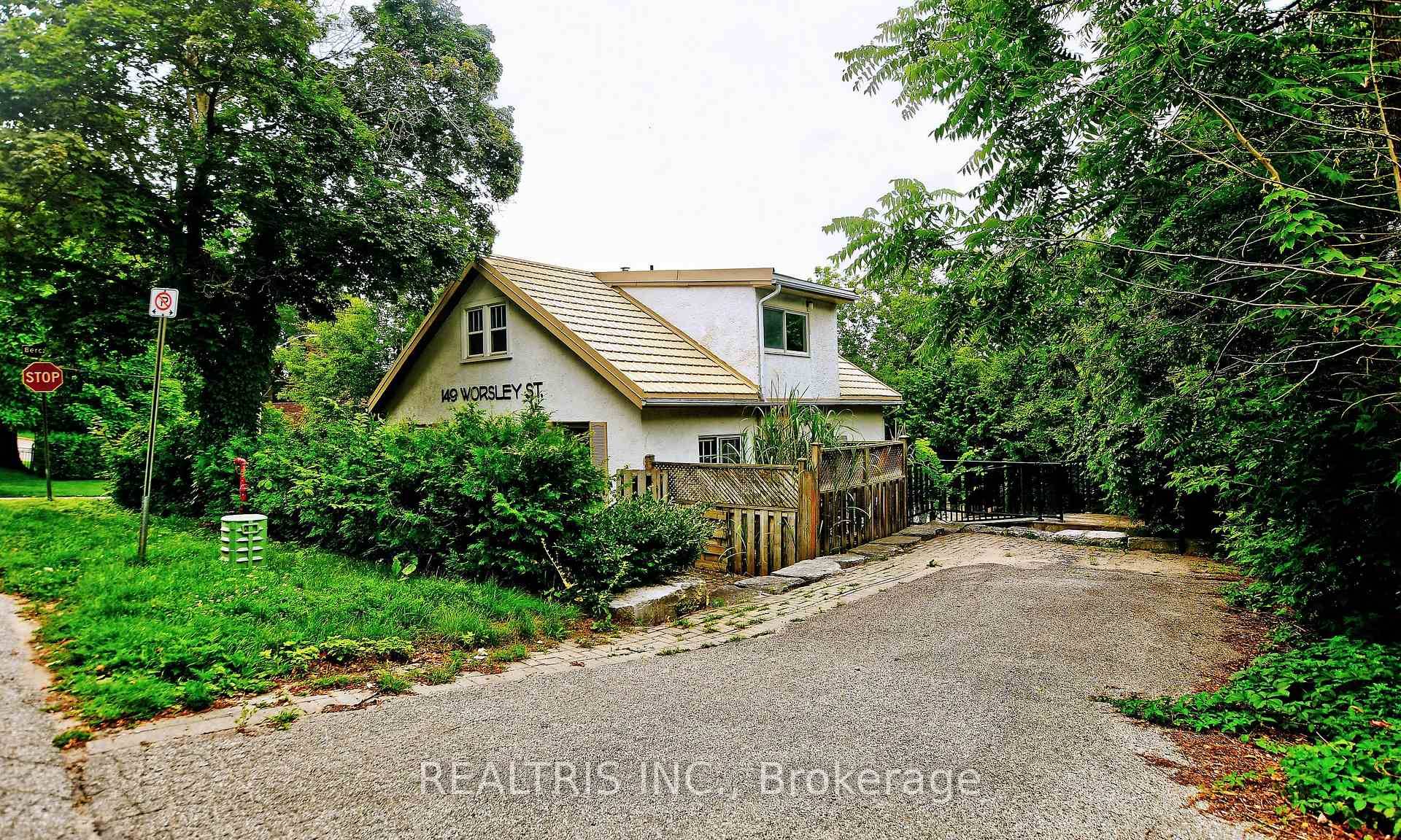 Zoned Commercial, this property offers exceptional versatility for residential living, investment, or a live work setup in one of Barrie's most sought after locations.