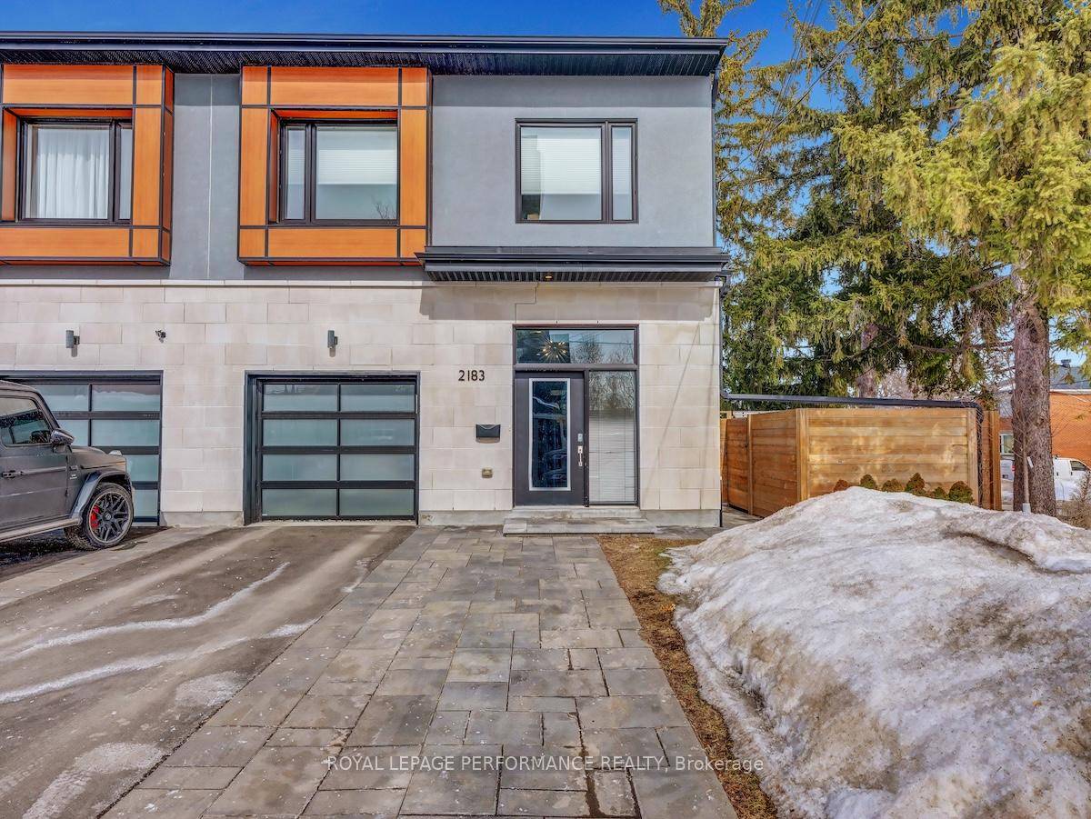 Stunning 3 1 bedroom, 3 1 2 bath semi on an oversized corner lot in fantastic location near Ottawa River bike amp ; walking paths, and close to Kichi Zibi ...