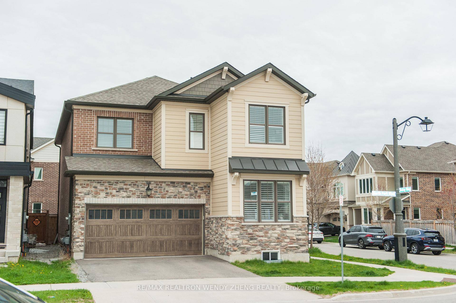 Welcome to 3209 Daisy Way a stunning Mattamy built home situated on a premium corner lot, offering enhanced curb appeal and abundant natural light throughout.