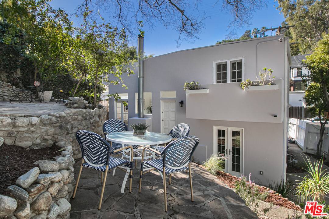 2044 Stanley Hills Dr 2BR Hollywood Hills East La