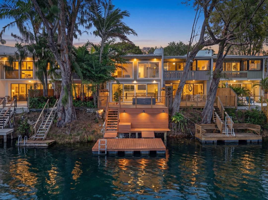 Welcome to your private lakefront retreat in Miami.