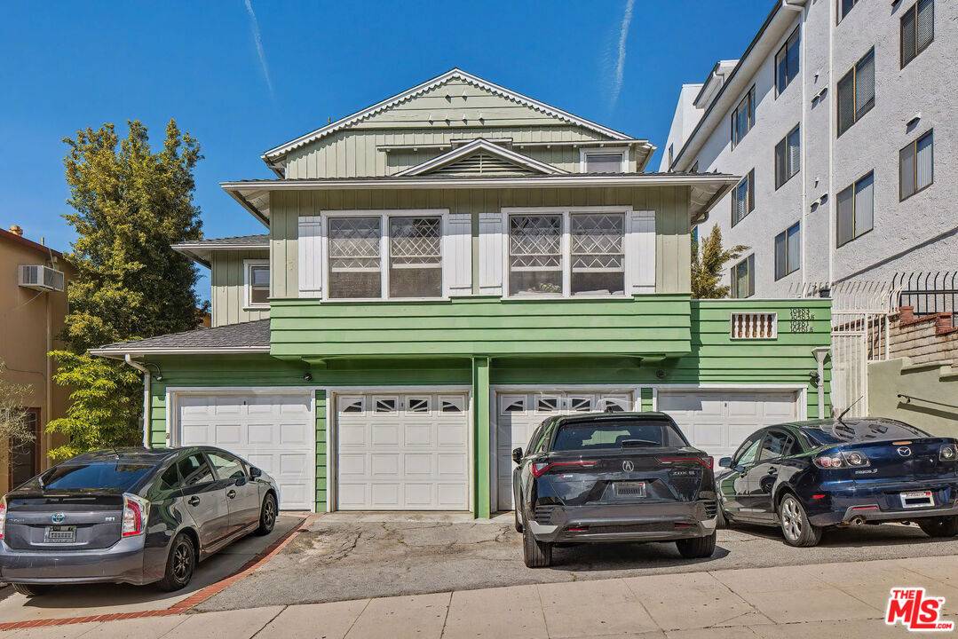 10481   Eastborne Ave 6BR Westwood La