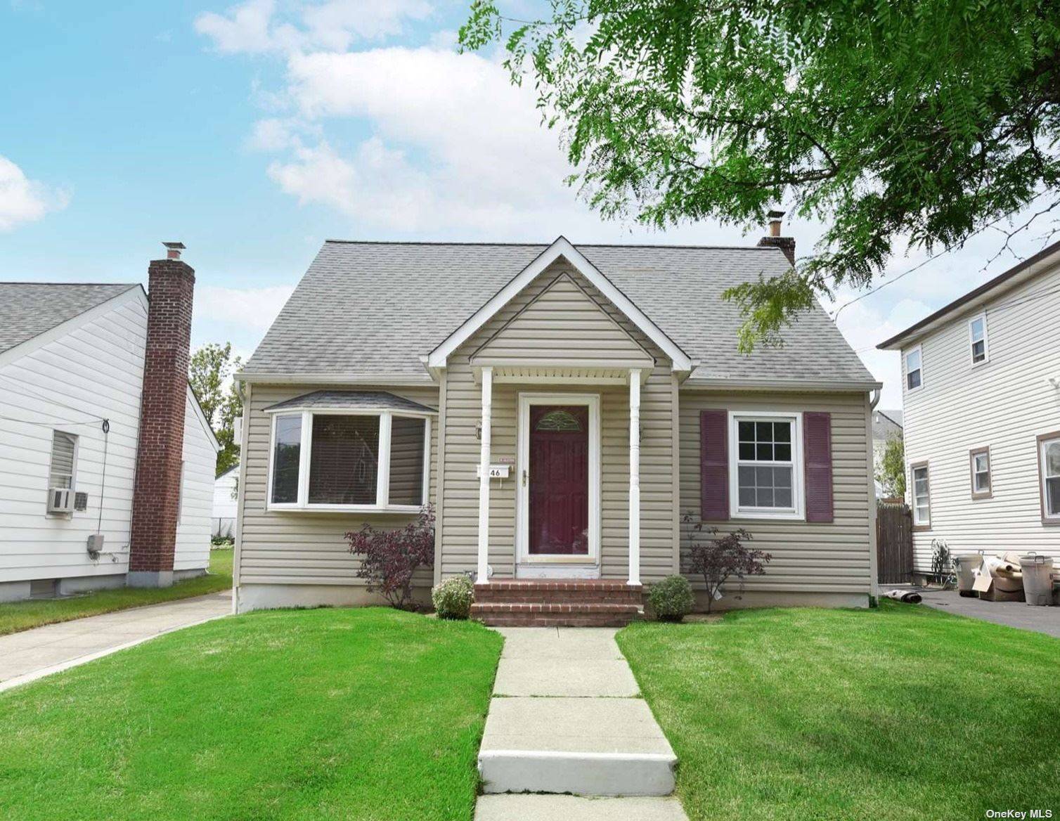 Beautiful Cape on a great block in the heart of Franklin Square.