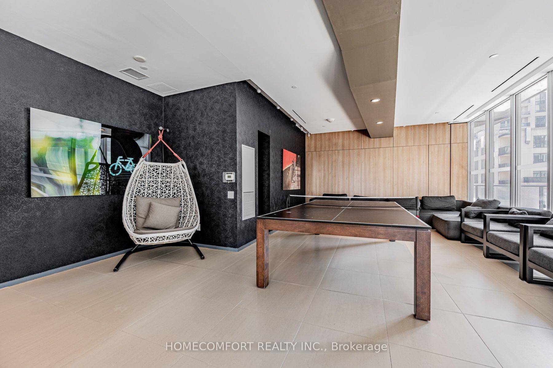 Prime Location In The Heart Of Toronto Downtown.